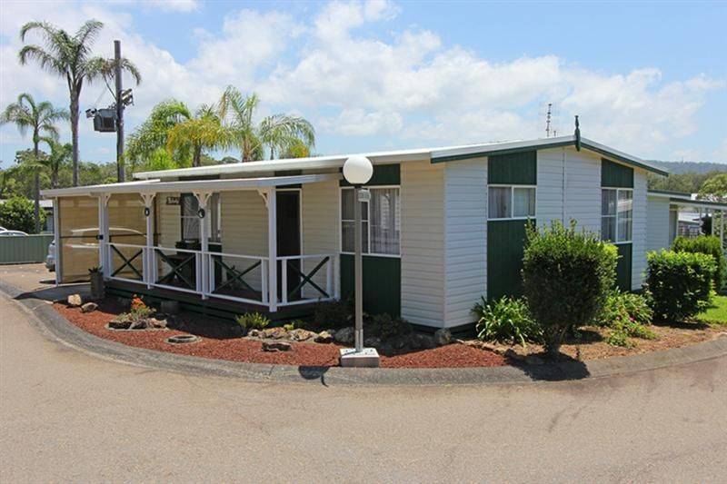 1 Third Avenue Broadlands Estate GREEN POINT NSW 2251  1