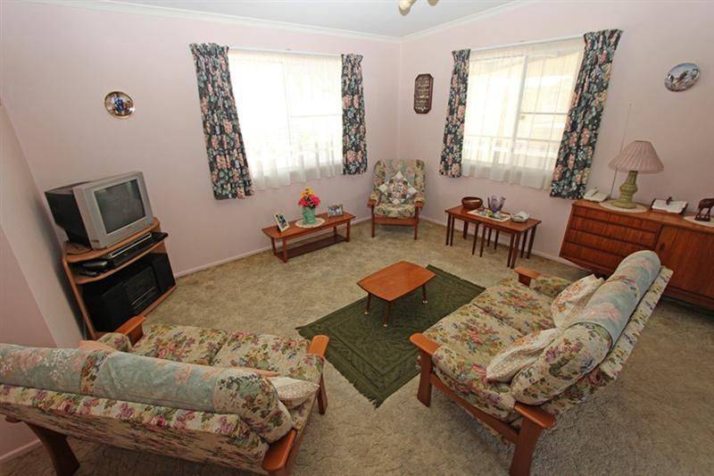 1 Third Avenue Broadlands Estate GREEN POINT NSW 2251 2