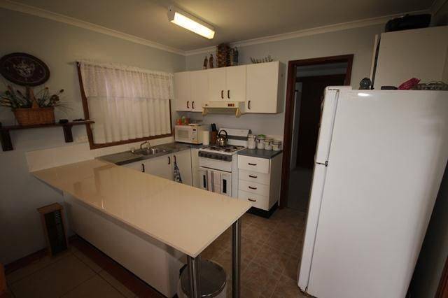 1a Cutler Drive Wyong NSW 2259 2