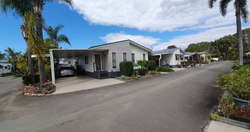 201/319 Bradman Avenue, Maroochydore QLD 5