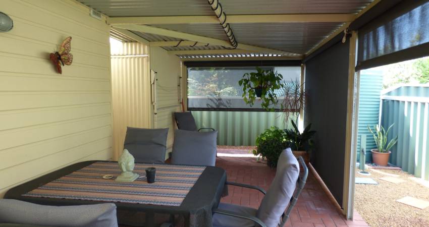 597 Kalamunda Rd, High Wycombe WA -5