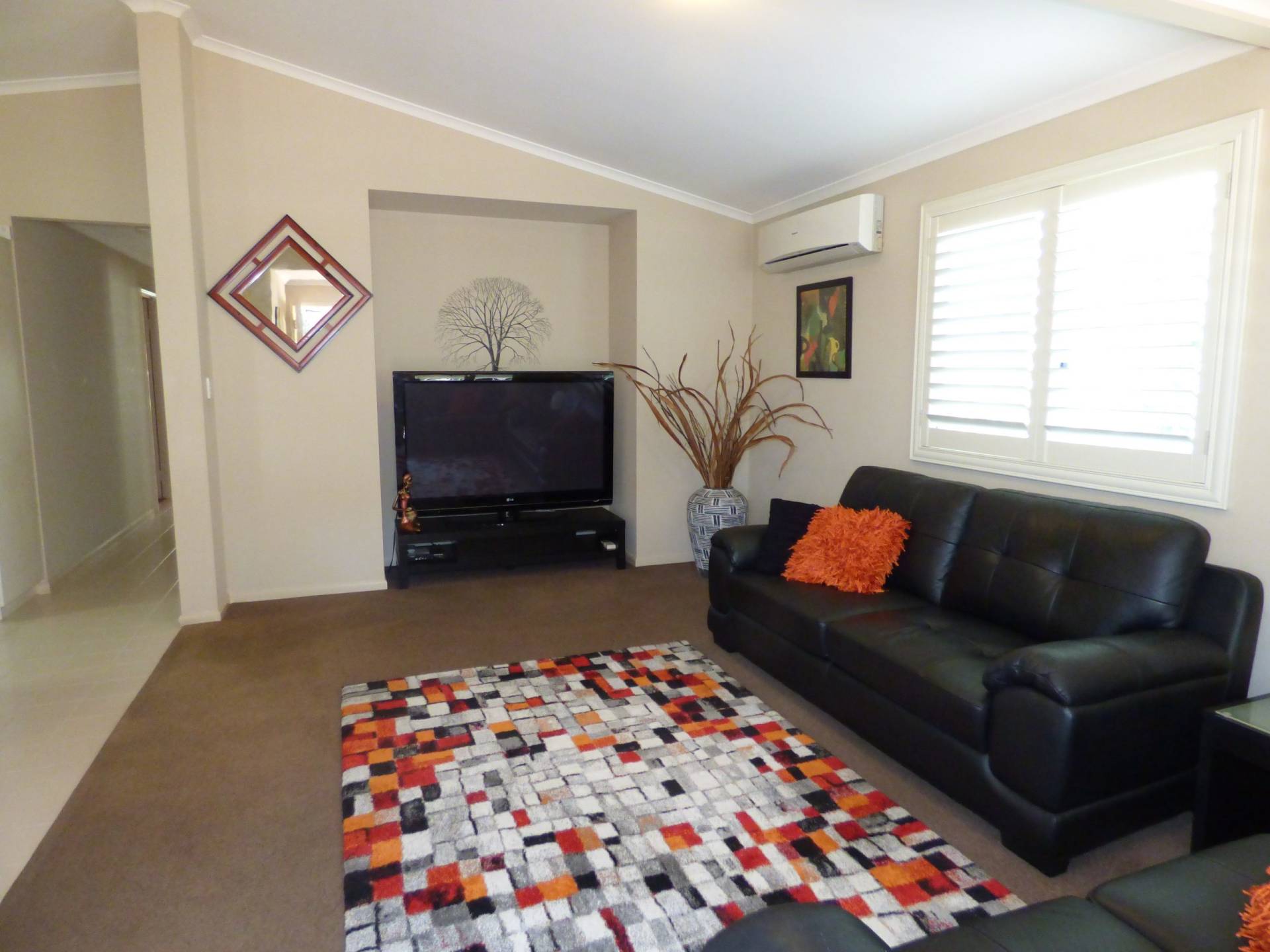 597 Kalamunda Rd, High Wycombe WA -4