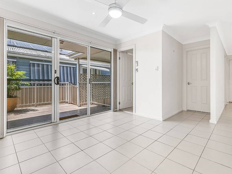 207/2 Saliena Avenue Lake Munmorah, NSW 2259-5