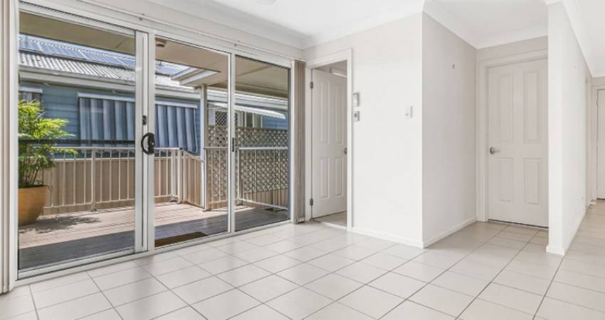 207/2 Saliena Avenue Lake Munmorah, NSW 2259-5