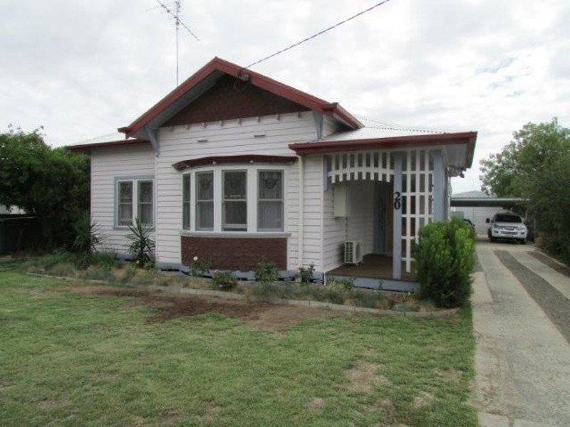 20 Milbourne Street, Warracknabeal, Vic 3393 1