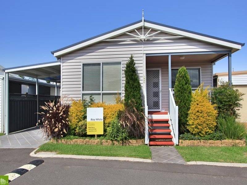 210 Windang Road, Windang, NSW 2528-1