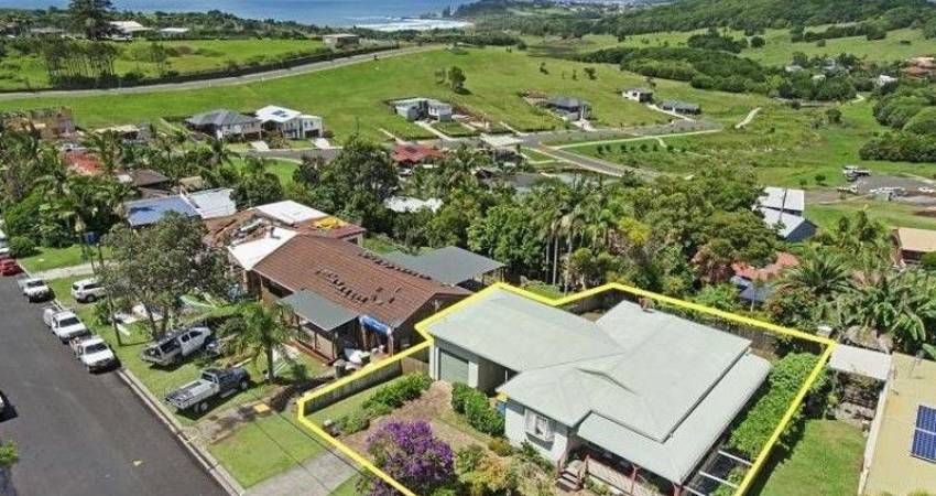 21 Blue Seas Parade Lennox Head NSW 2478 2