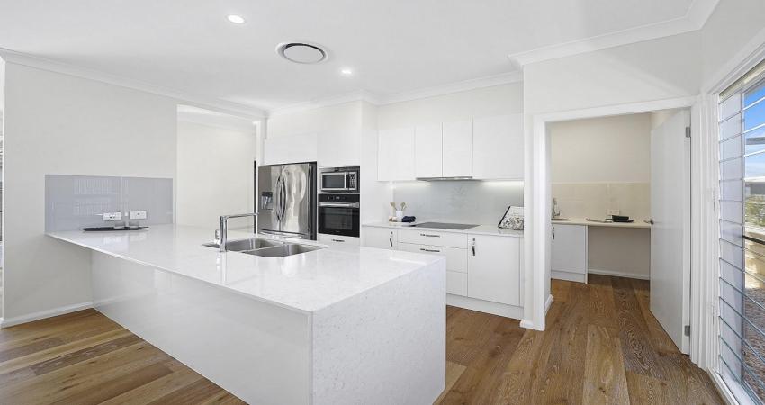 227 Persian Lane Lake Cathie NSW 2445-5