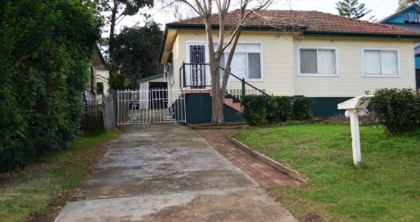 22 Donaldson Street, Bradbury, NSW 2560-2