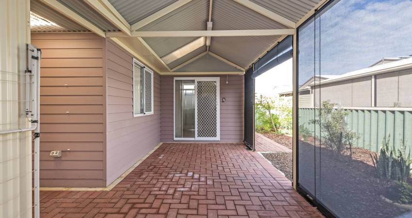 597 Kalamunda Rd, High Wycombe WA -6