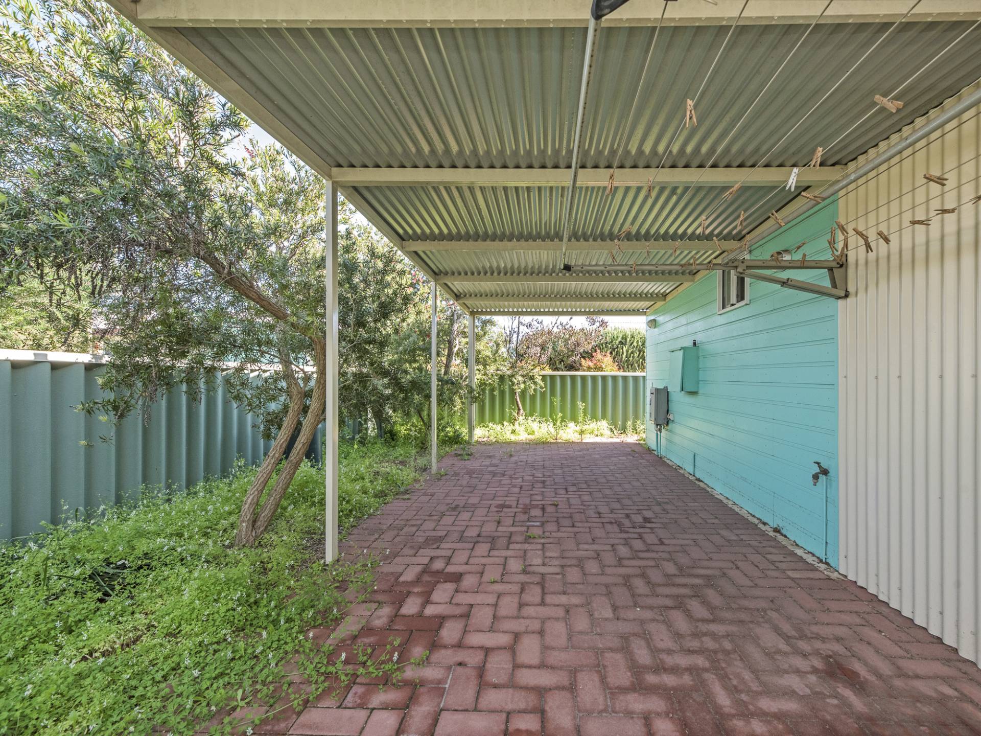 597 Kalamunda Rd, High Wycombe WA -6