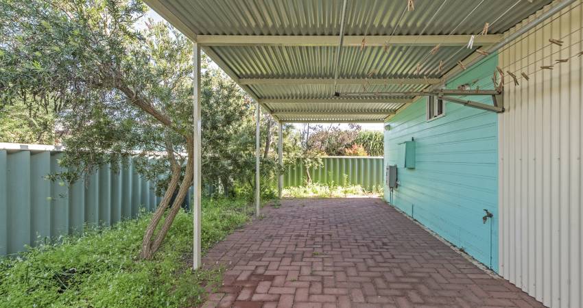 597 Kalamunda Rd, High Wycombe WA -6