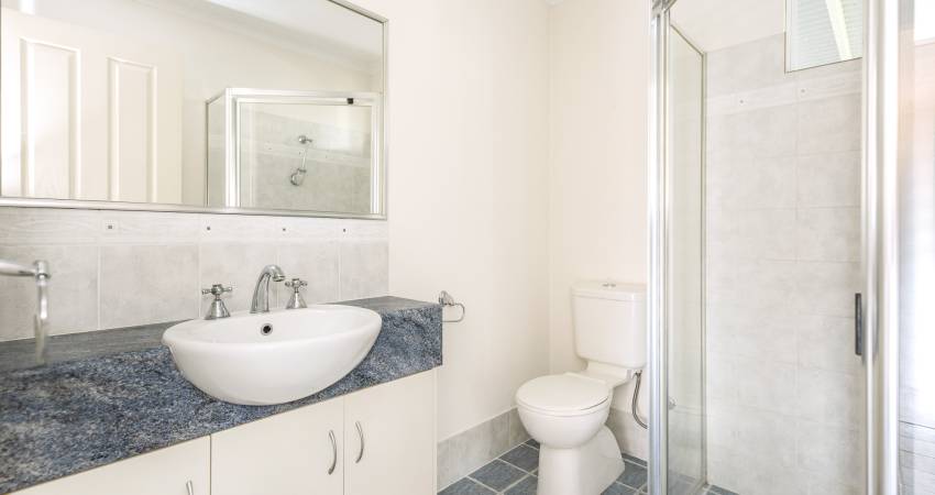 597 Kalamunda Rd, High Wycombe WA -5