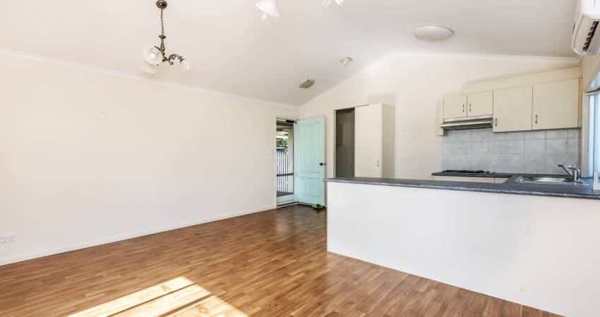 597 Kalamunda Rd, High Wycombe WA 2