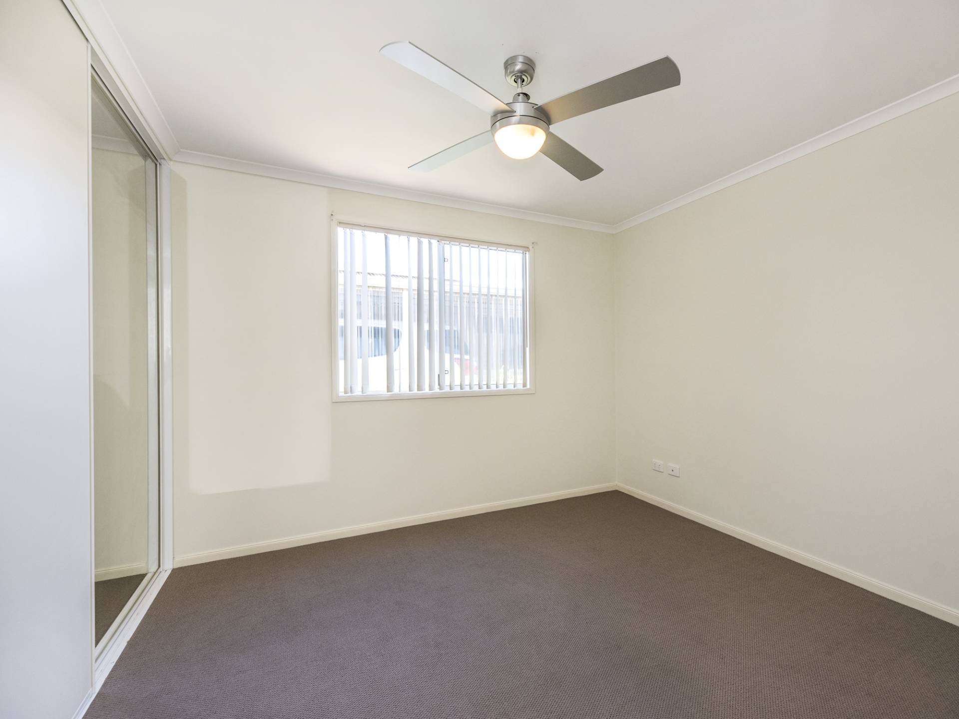 597 Kalamunda Rd, High Wycombe WA -2