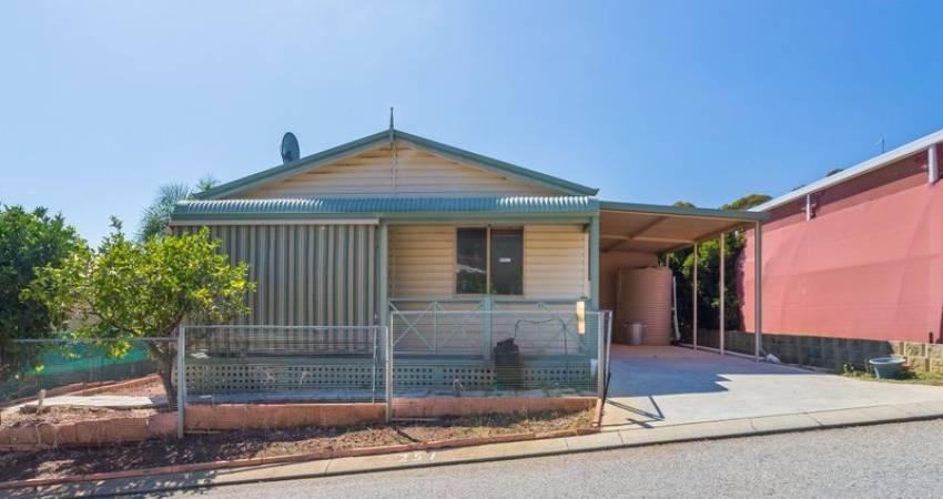257/270 South Western Highway, Mount Richon, WA 6112 1