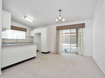 25 First Avenue, Green Point, NSW 2251-1