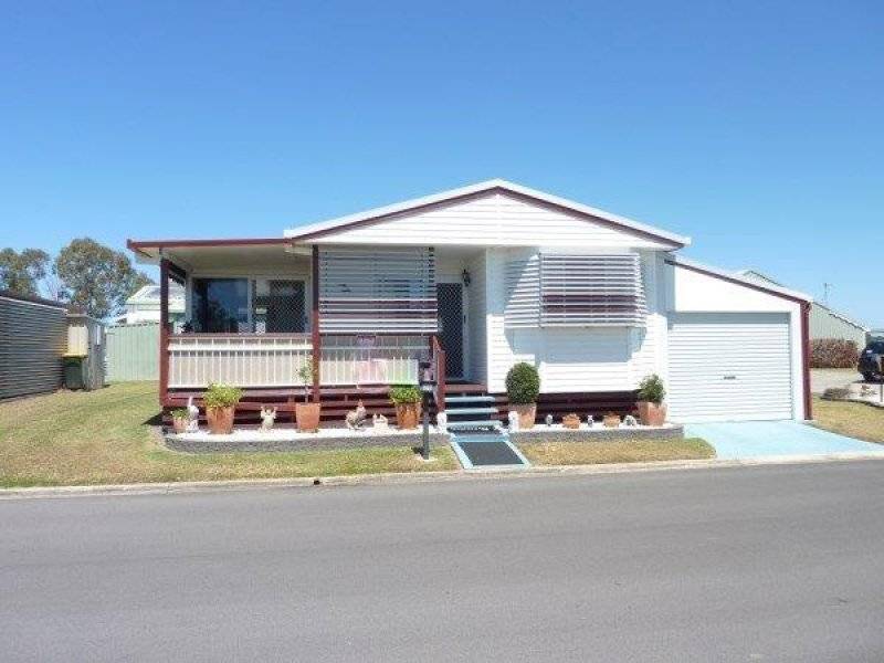 26 WISTERIA DRIVE, Eli Waters, Qld 4655-1