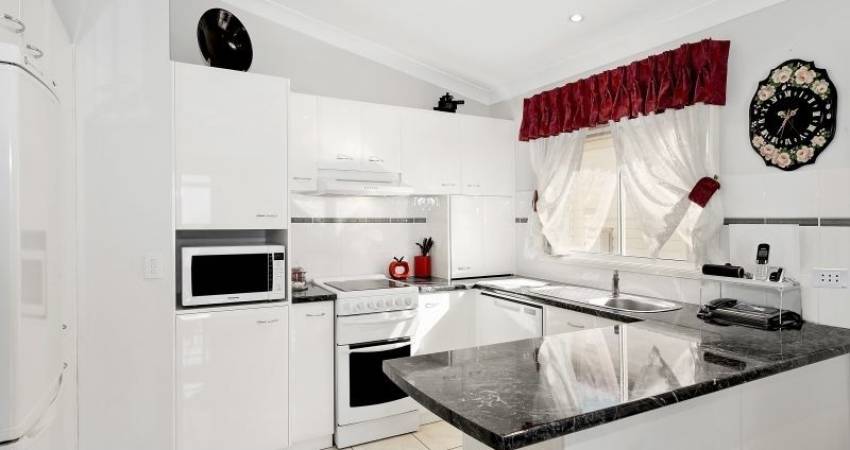 27/12th Ave 120 Osborne Parade Warilla NSW 2528 2