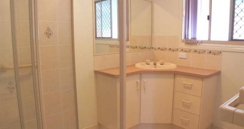 296/7 Bay Dr (Golden Shores), Pialba, Qld 4655-2