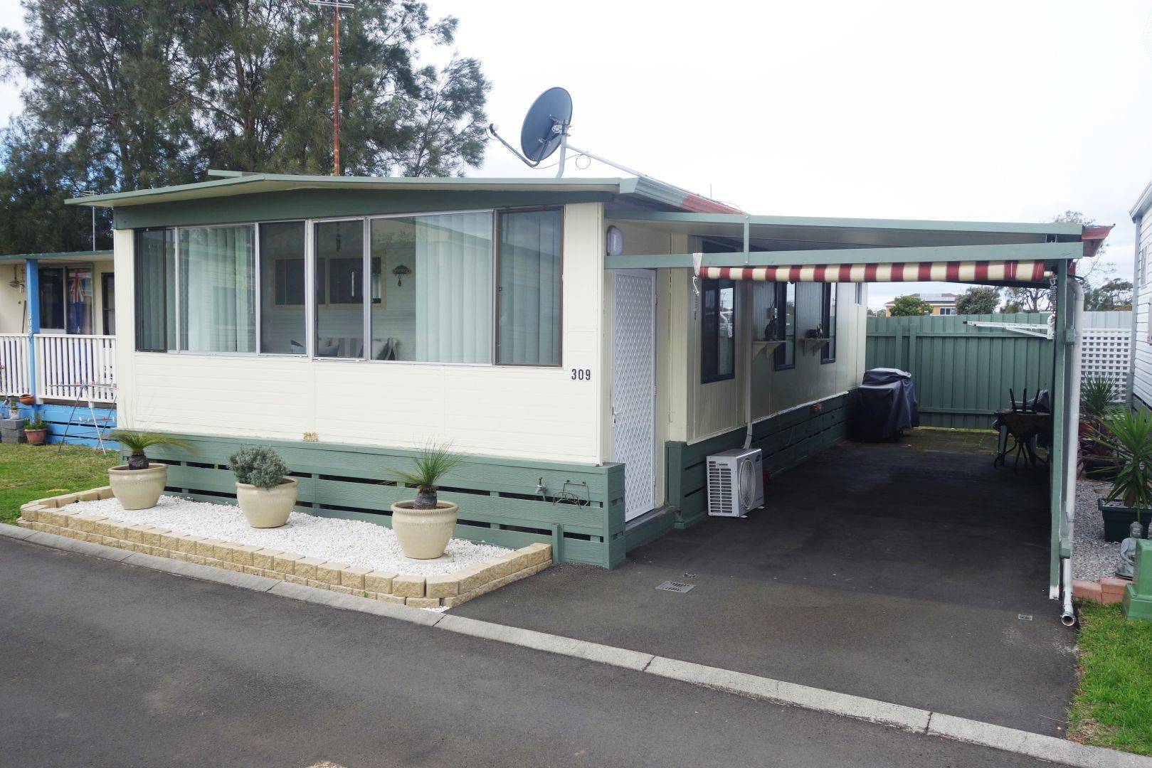 309/210 Windang Road Windang NSW 2528 2