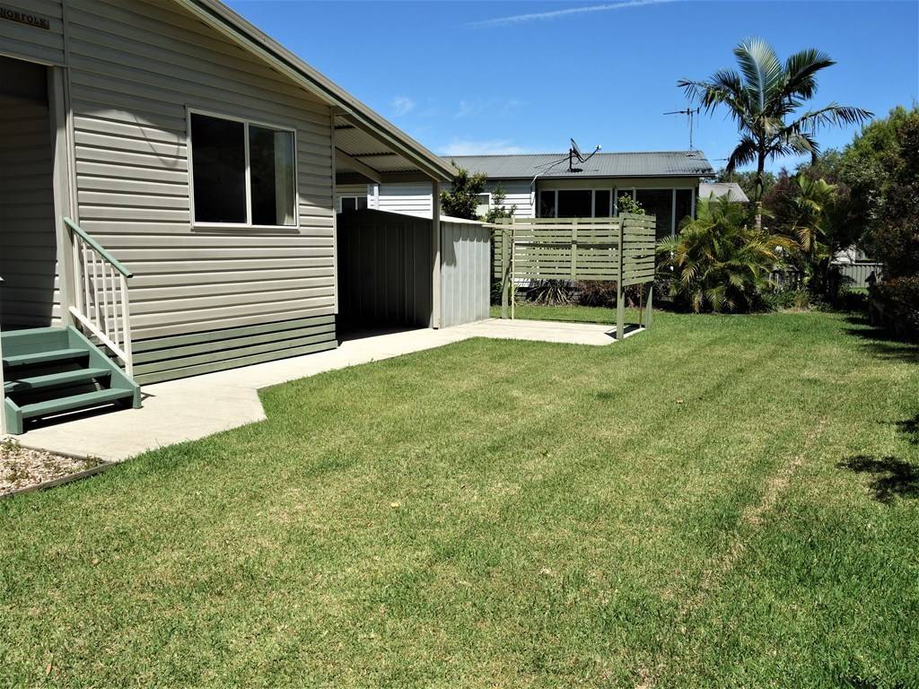 33/1A Lincoln Road, Port Macquarie NSW 2444 4