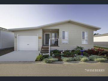 331/25 Mulloway Road, Chain Valley Bay, NSW 2259 1