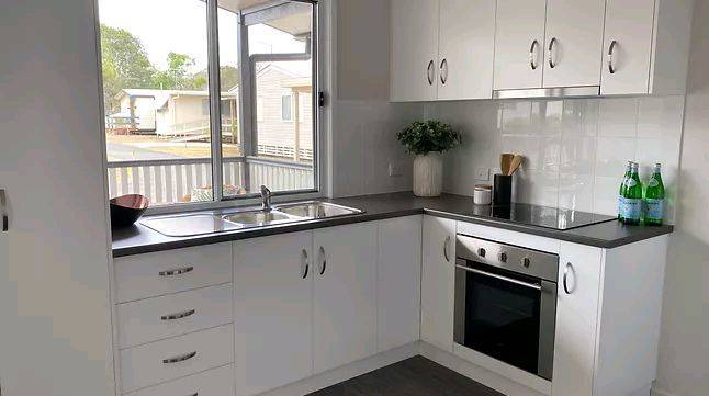 1380 Warrego Highway Brassall QLD 4305 5