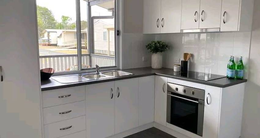 1380 Warrego Highway Brassall QLD 4305 5