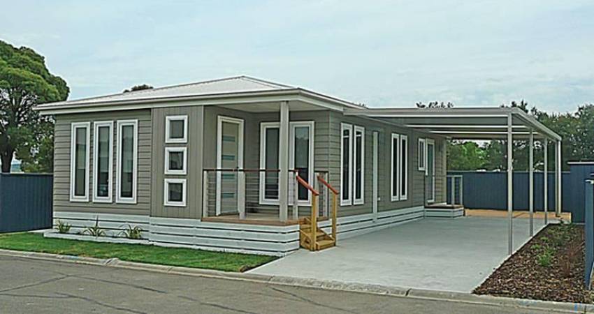 35 Airfield Road TRARALGON VIC 3844-1