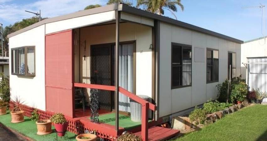37-385 Princes Highway ULLADULLA NSW 2539-1