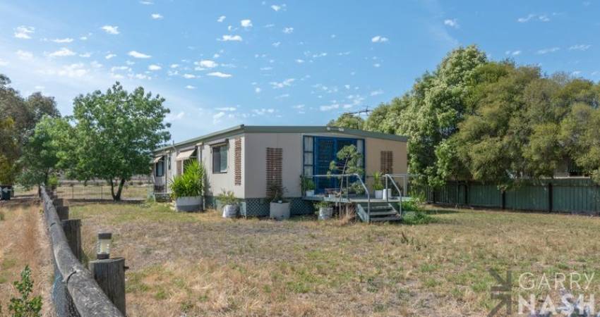 37 School Road, Springhurst, Vic 3682 2