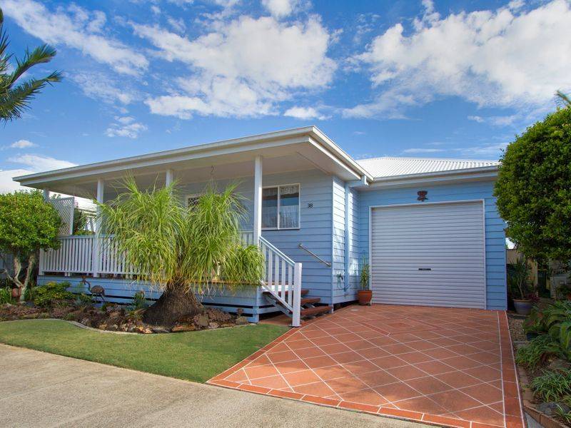 38/11 Treasure Island Drive, Biggera Waters, Qld 4216 1