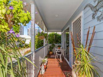 38/11 Treasure Island Drive, Biggera Waters, Qld 4216 2