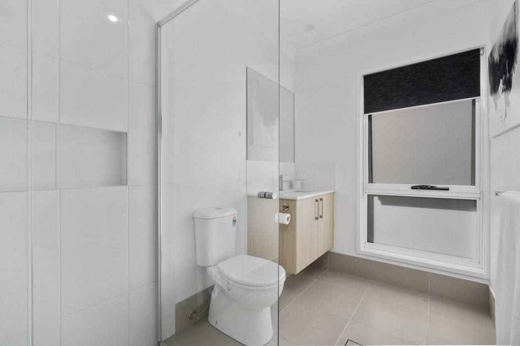 38/2 Spinnaker Drive, Sandstone Point, QLD 4511 11