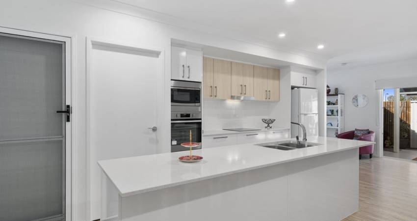 38/2 Spinnaker Drive, Sandstone Point, QLD 4511 2