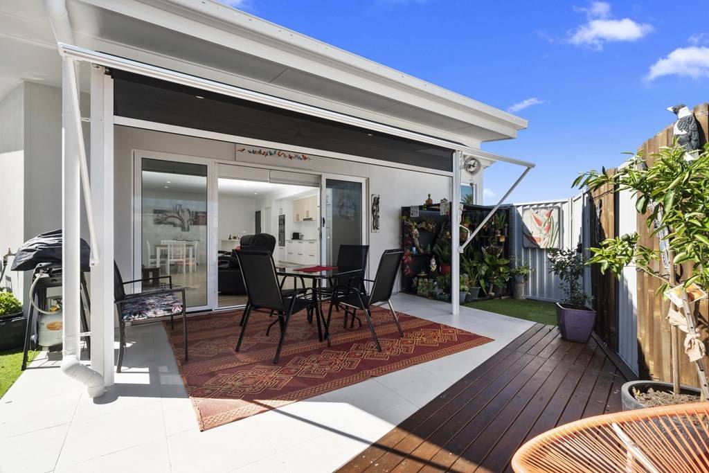 38/2 Spinnaker Drive, Sandstone Point, QLD 4511 4