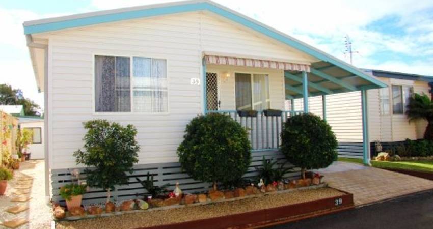 39 Banksia Avenue, Sunstrip Park Blacksmiths NSW 2281 1