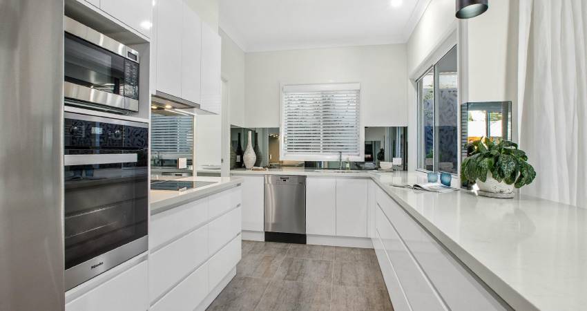 3 Arafura Street Lake Cathie NSW 2445-5