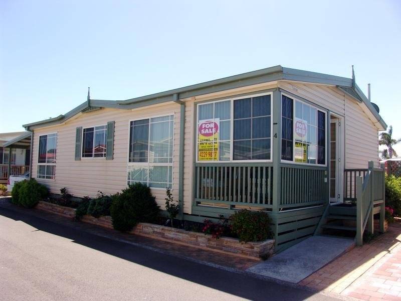 4/10th Avenue, 120 Osborne Parade, Warilla, NSW 2528 2