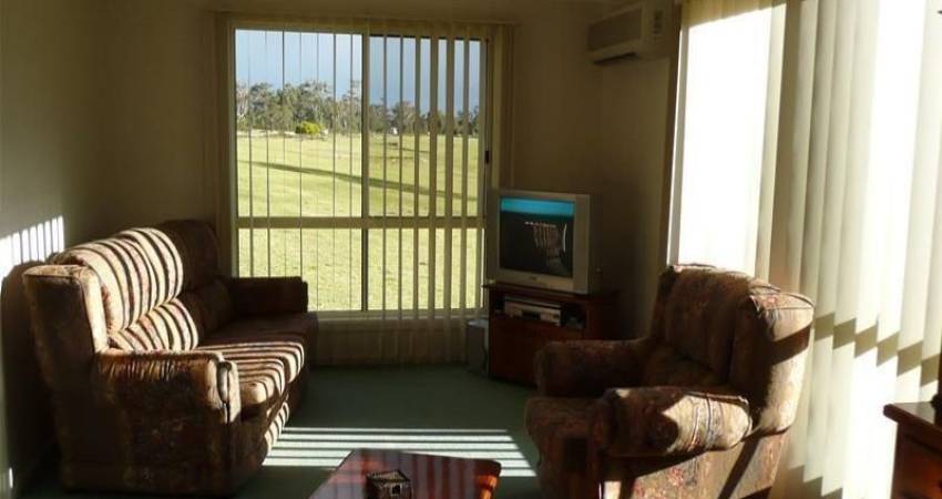 4/505 Great Alpine Road, Sarsfield, VIC 3875 1