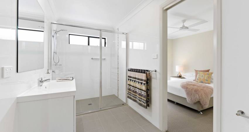 42/1A Lincoln Road, Port Macquarie NSW 2444 5