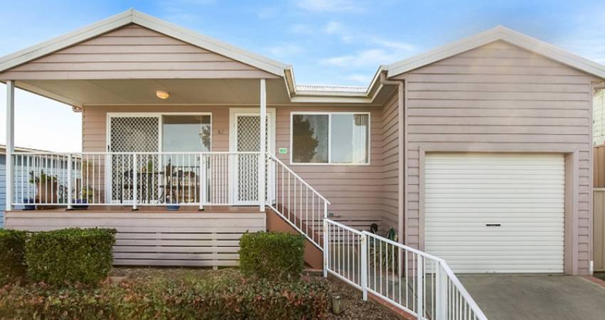42/2 Saliena Avenue Lake Munmorah, NSW 2259-7