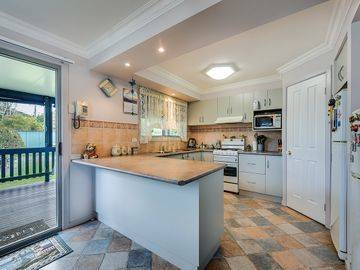 4 - 86 GOLF LINKS ROAD, Lakes Entrance, Vic 3909-2