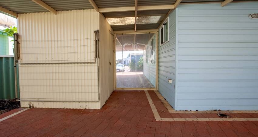 1140 Wanneroo Rd, Ashby-3