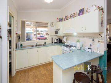 52 Banksia Drive, Symonston, ACT 2609-1