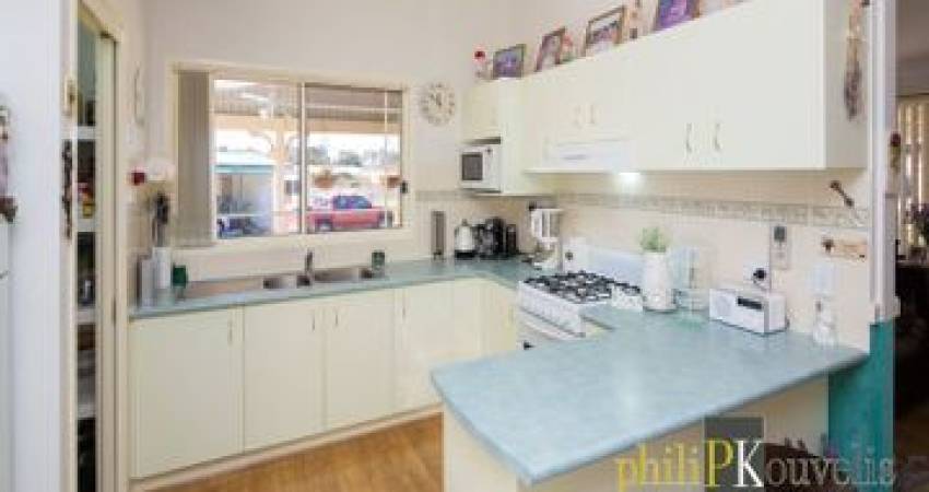 52 Banksia Drive, Symonston, ACT 2609-1