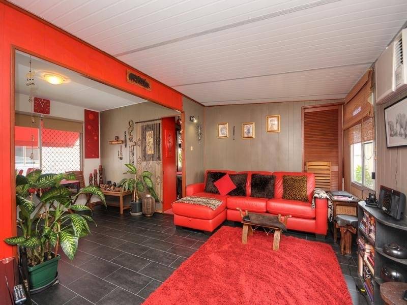 56/2200 Gold Coast Hwy, Miami, Qld 4220  1