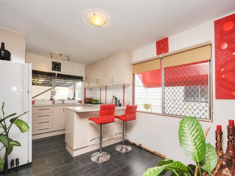 56/2200 Gold Coast Hwy, Miami, Qld 4220  2