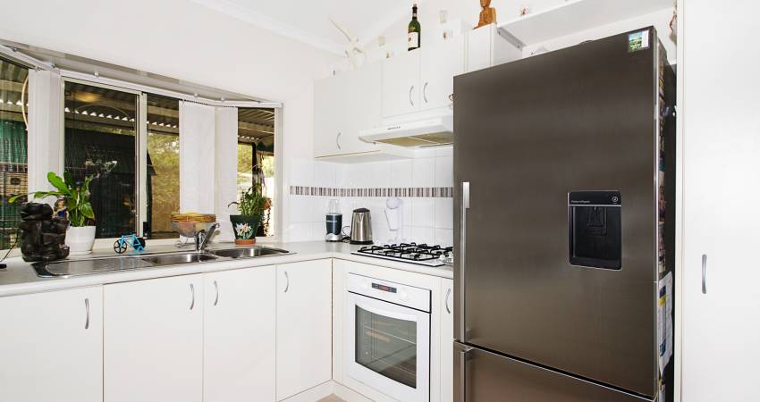 597 Kalamunda Rd, High Wycombe WA -6